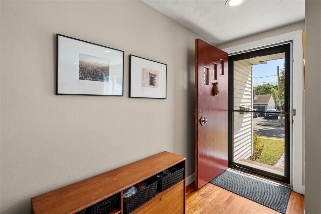 33 Joseph Rd