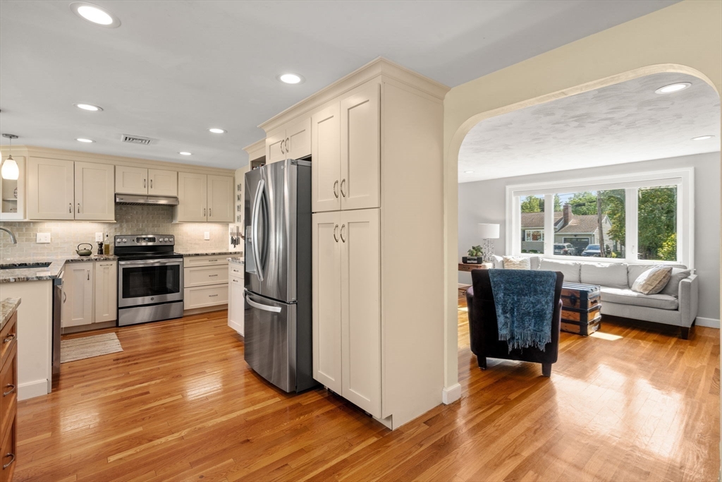 33 Joseph Rd