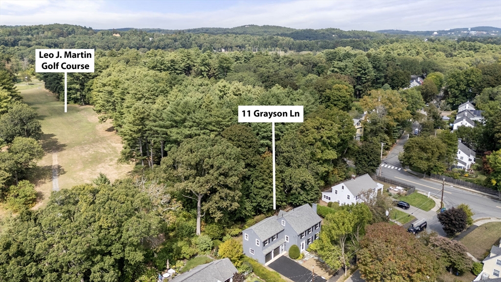 11 Grayson Ln