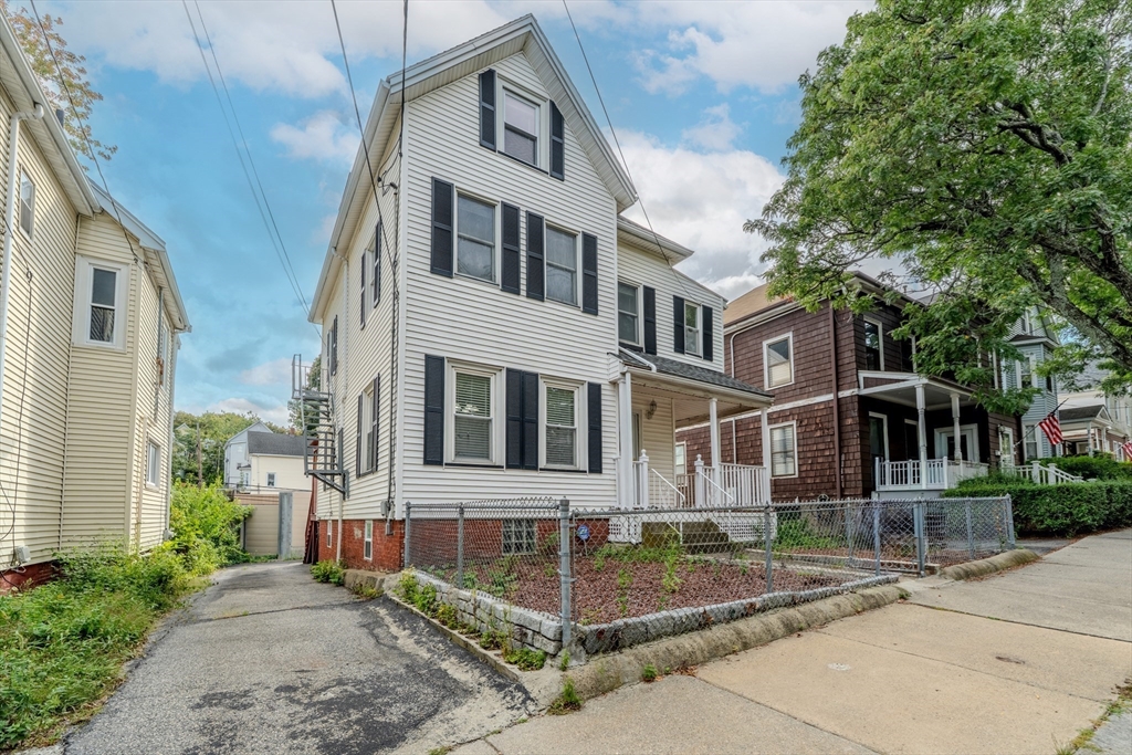 38 Richdale Ave