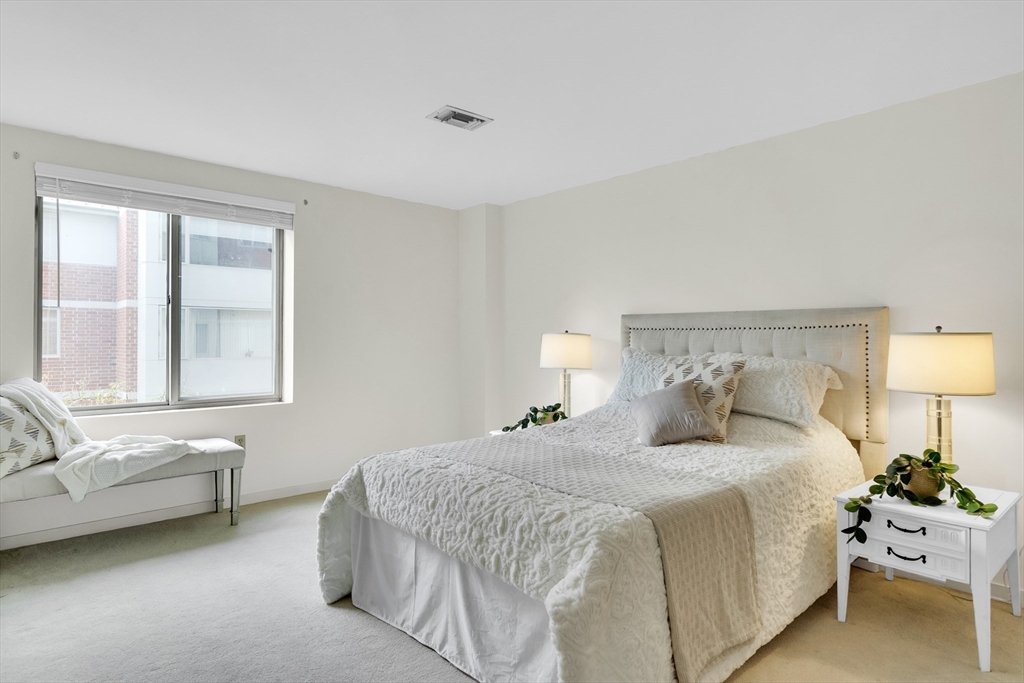 183 Oak Street # 205