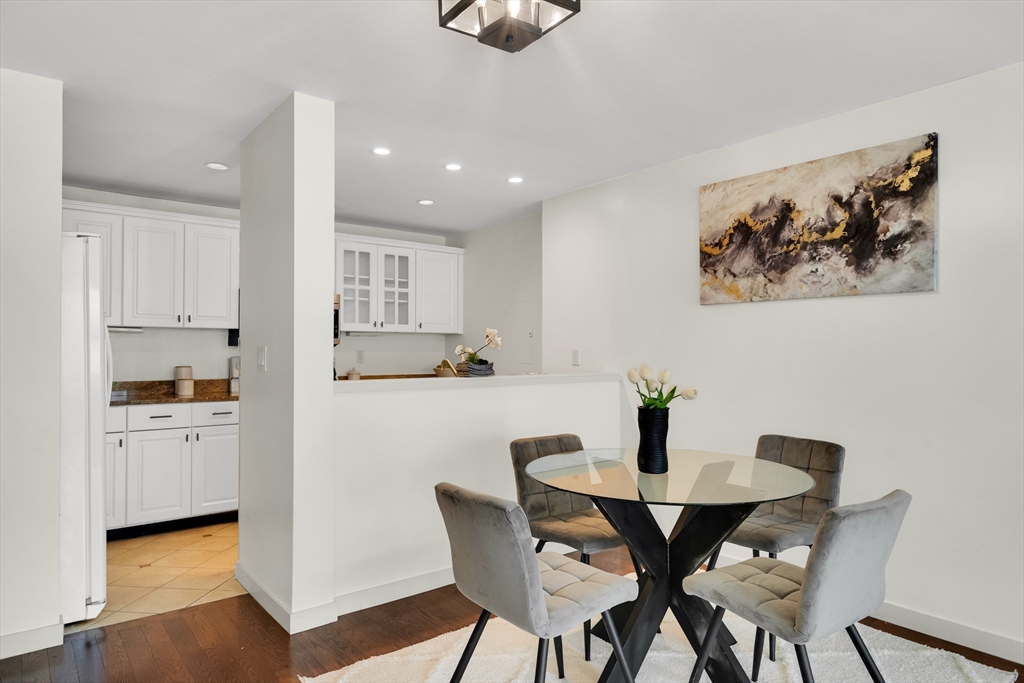183 Oak Street # 205