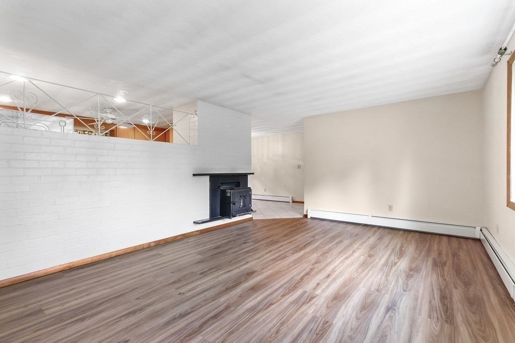 3 Merrill Dr