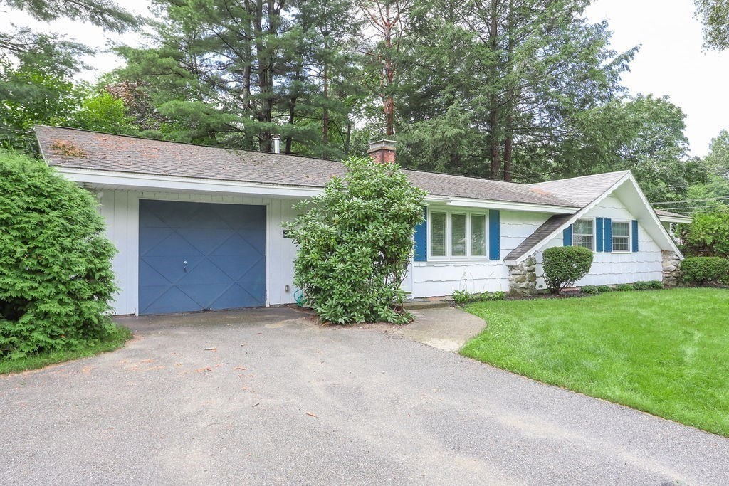 3 Merrill Dr