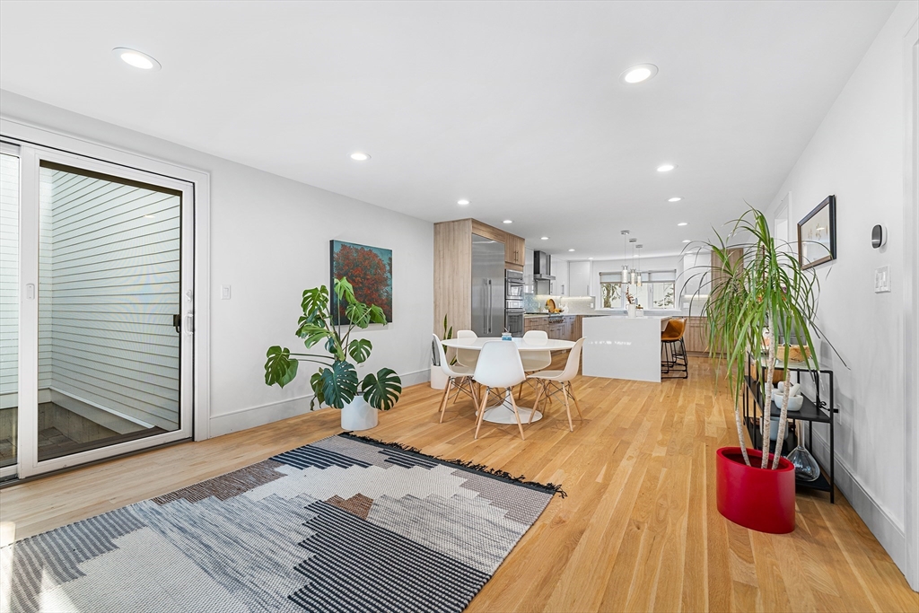 102 Thurston Rd # 100