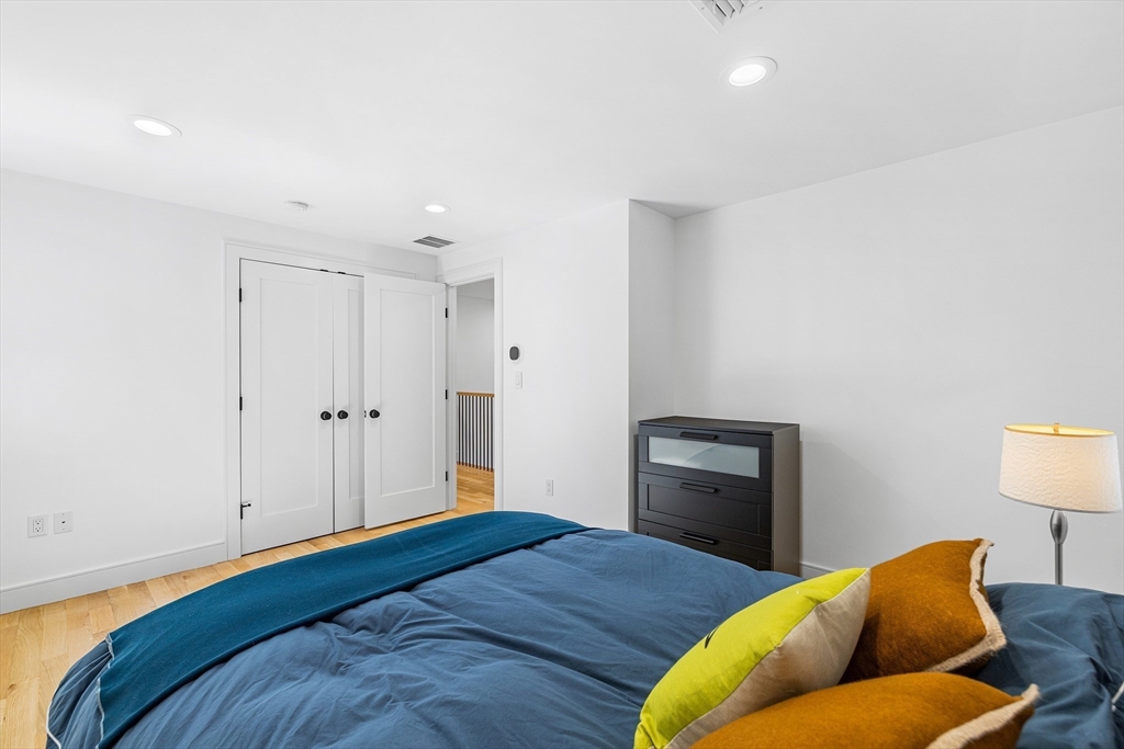 102 Thurston Rd # 100