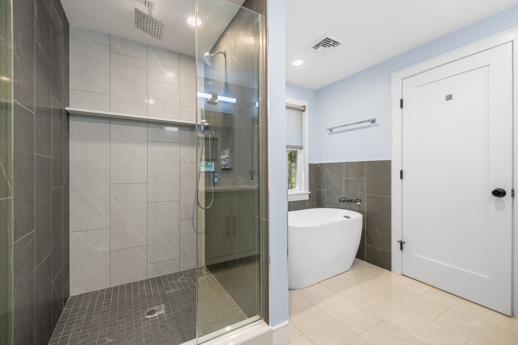 102 Thurston Rd # 100