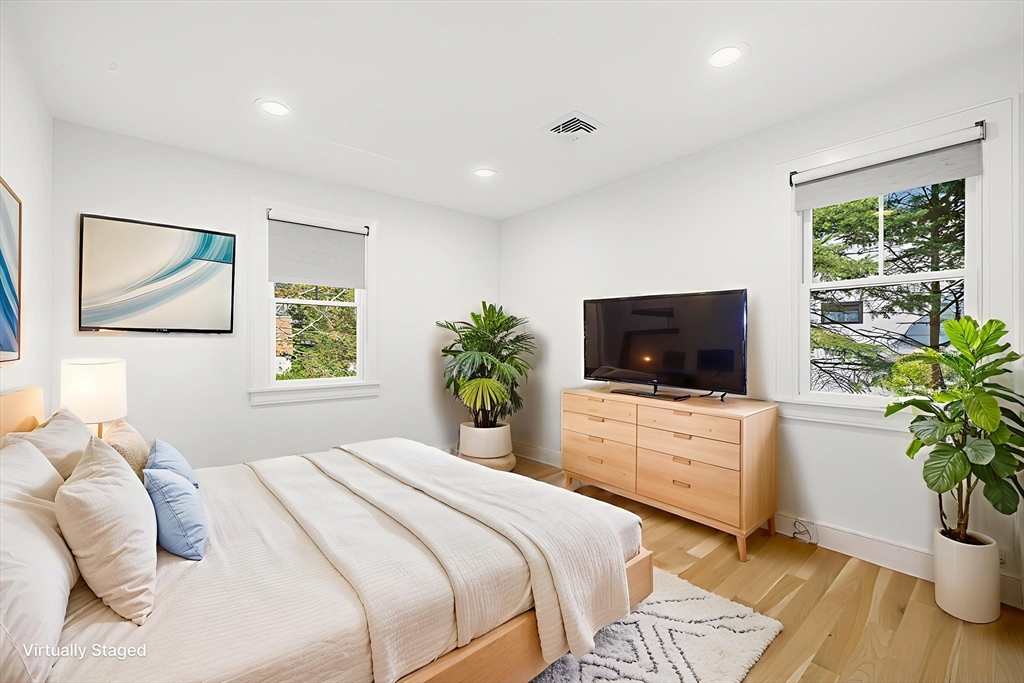 102 Thurston Rd # 100