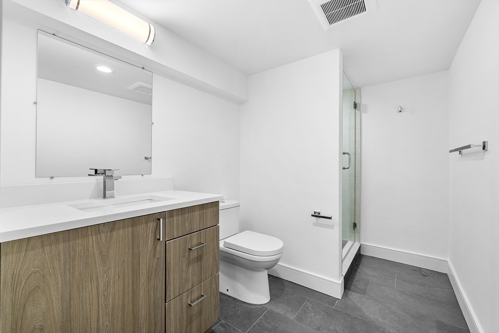 102 Thurston Rd # 100