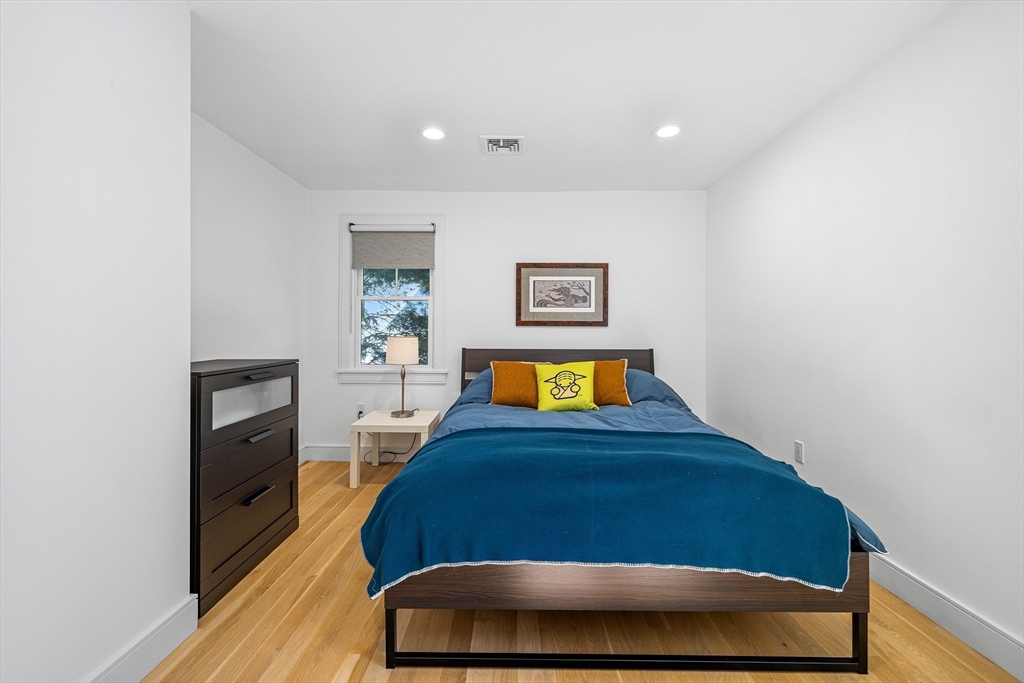 102 Thurston Rd # 100