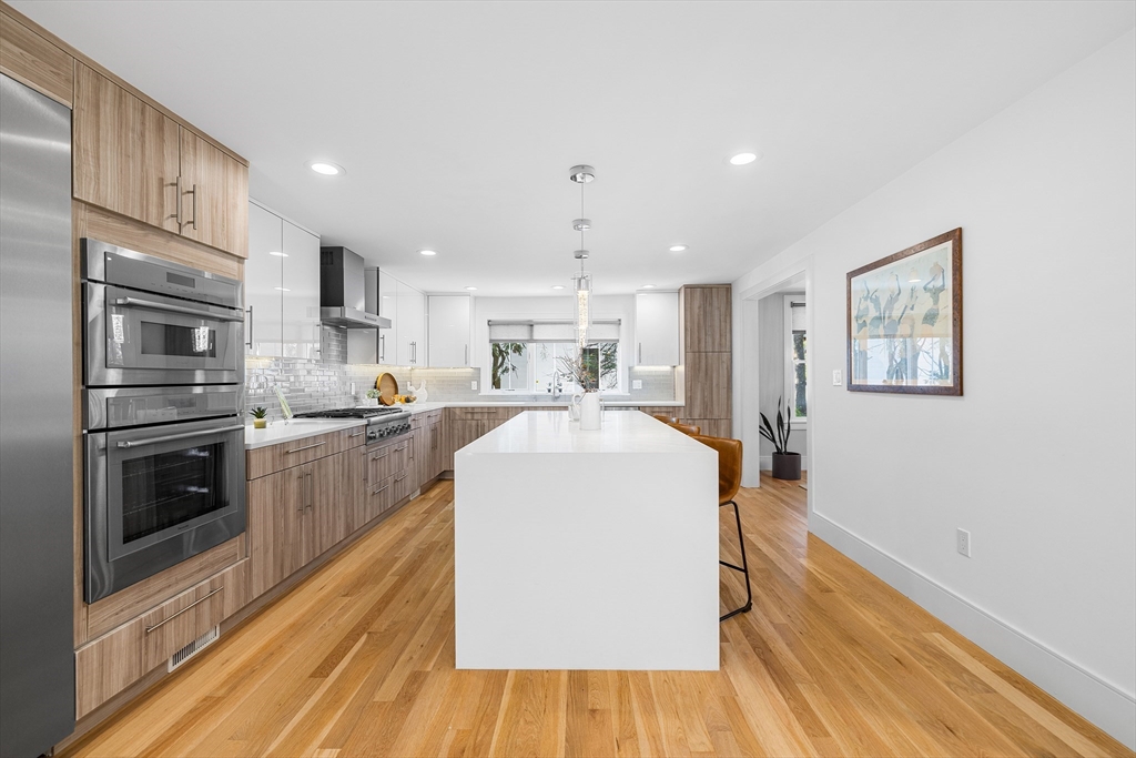 102 Thurston Rd # 100