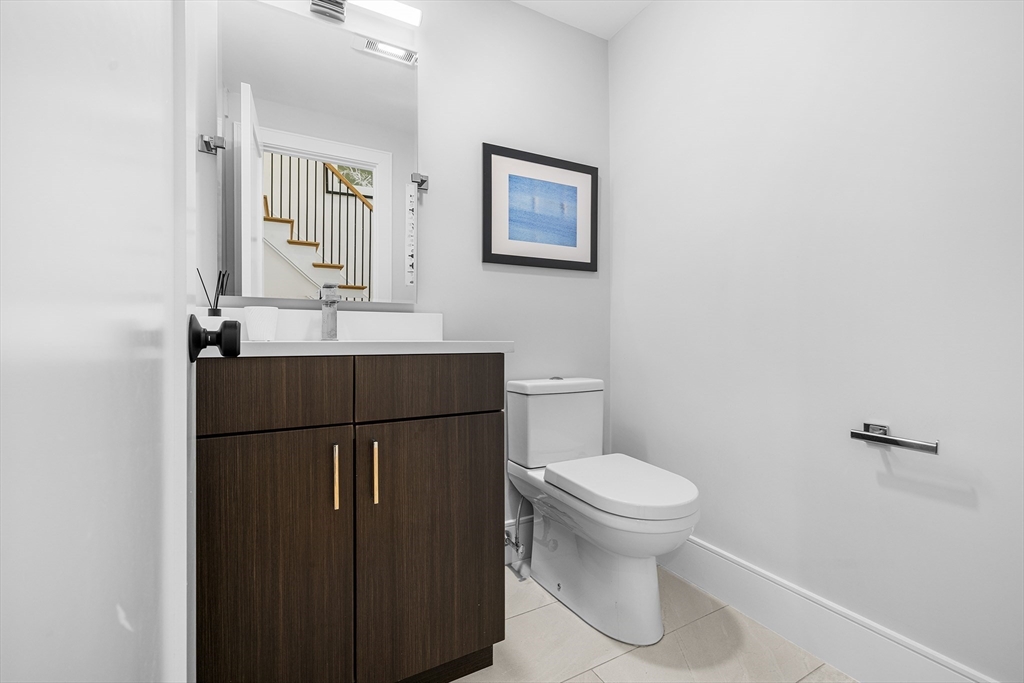 102 Thurston Rd # 100