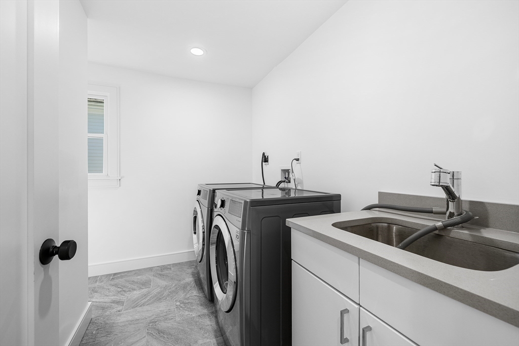 102 Thurston Rd # 100