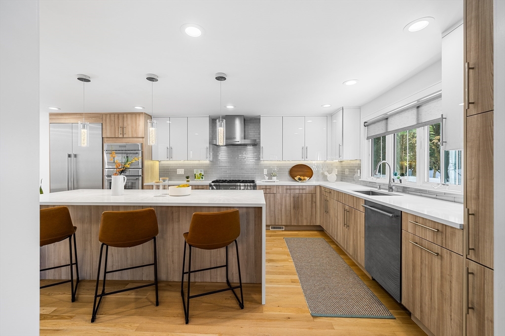 102 Thurston Rd # 100