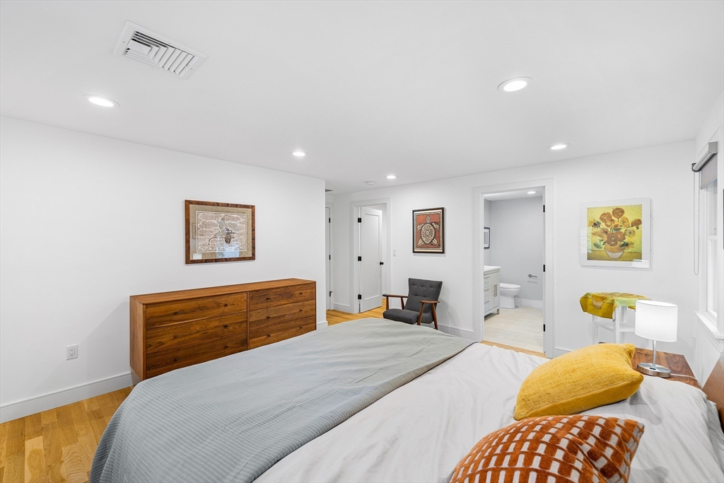 102 Thurston Rd # 100