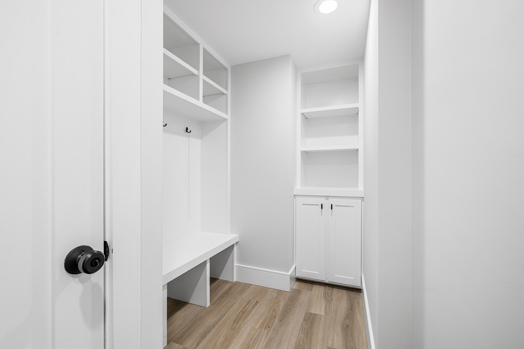 102 Thurston Rd # 100