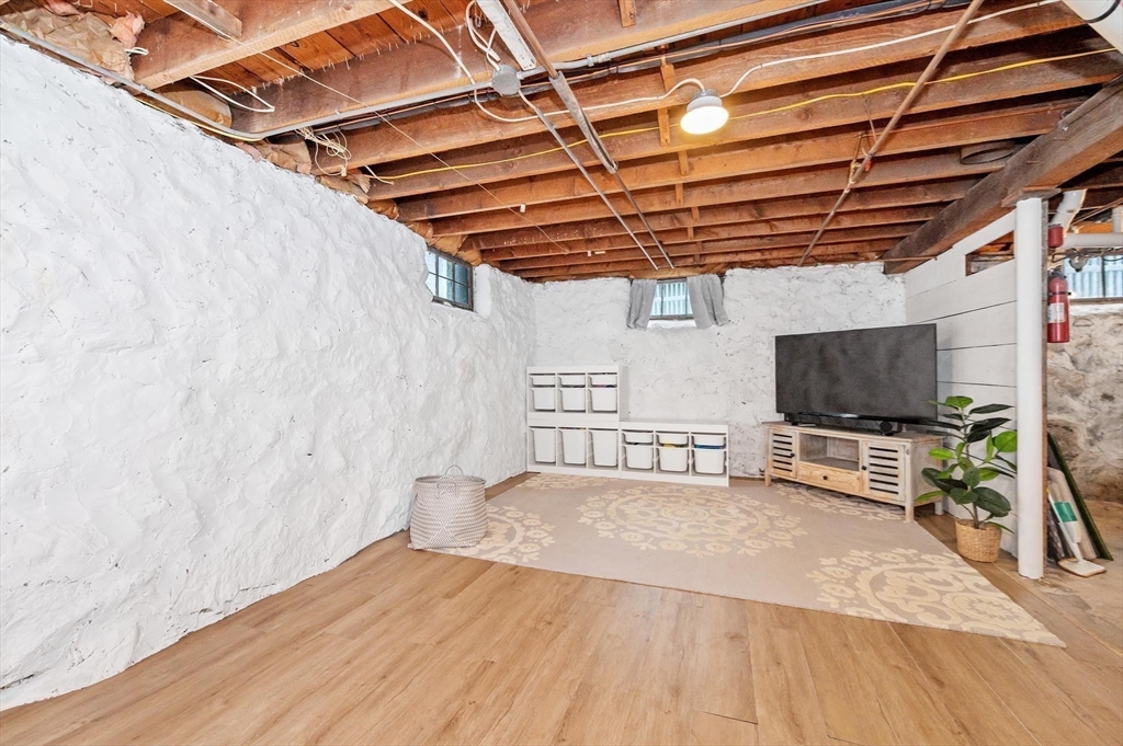 32 Chester Brook Road