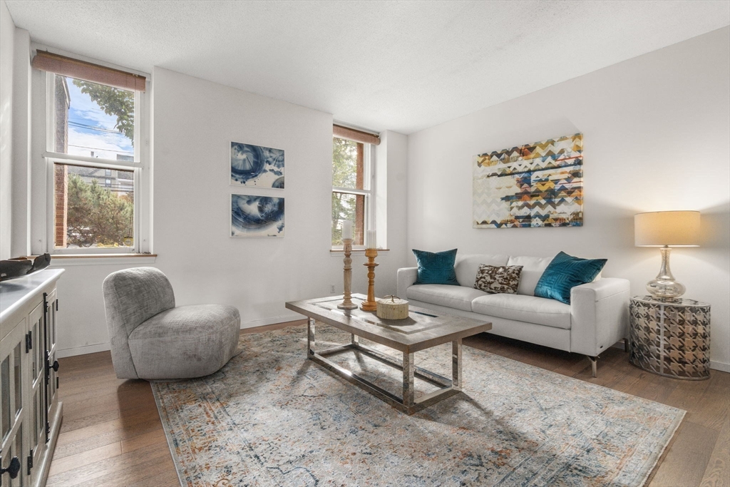 51 Pettee St # 11