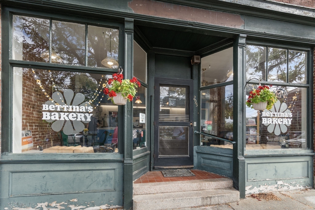 51 Pettee St # 11