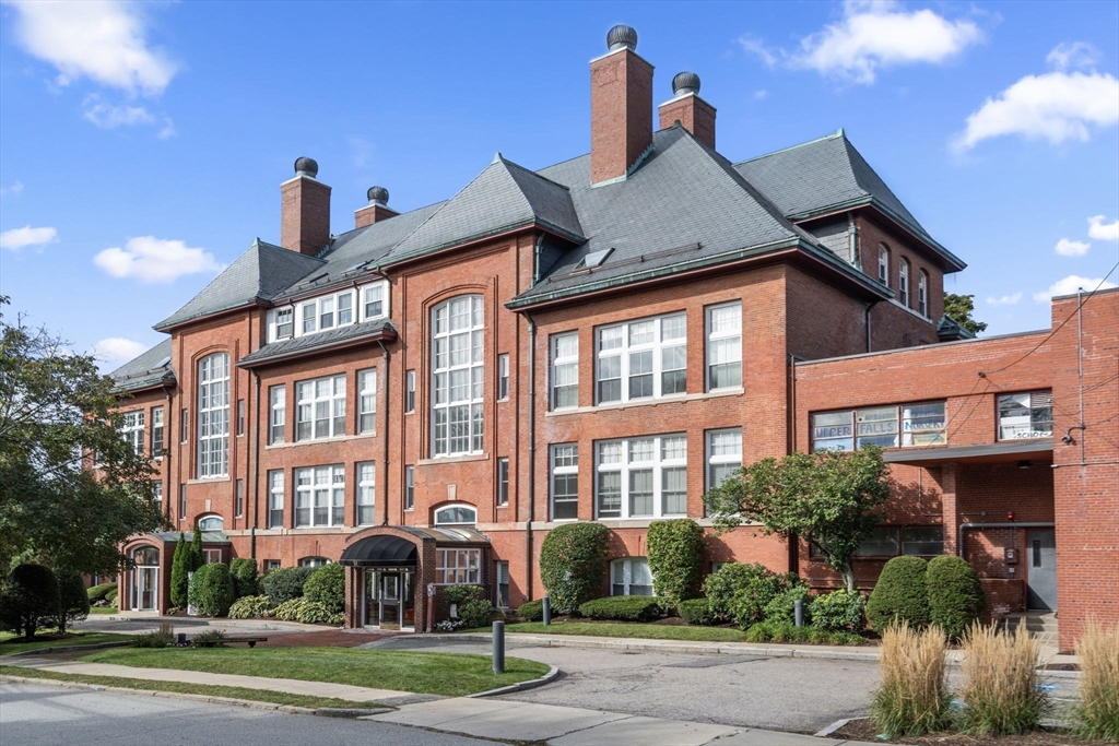 51 Pettee St # 11