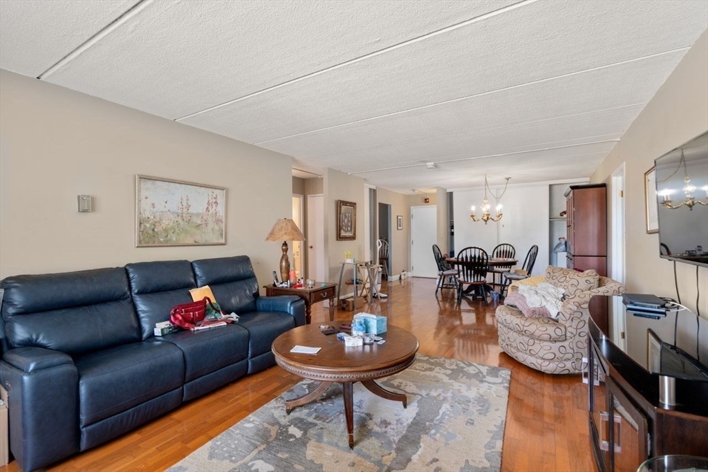 1500 Worcester Road # 202