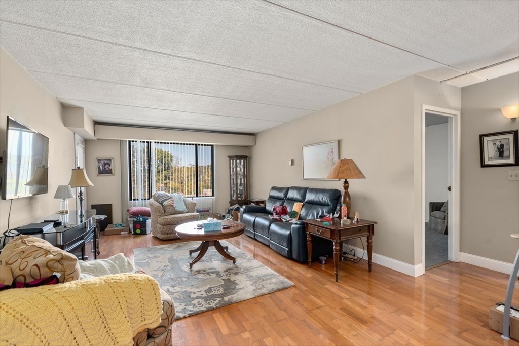 1500 Worcester Road # 202