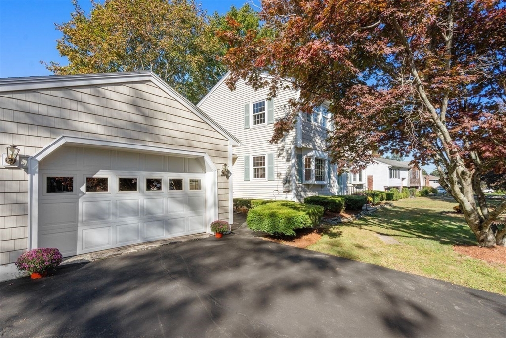 99 Lincoln Lane