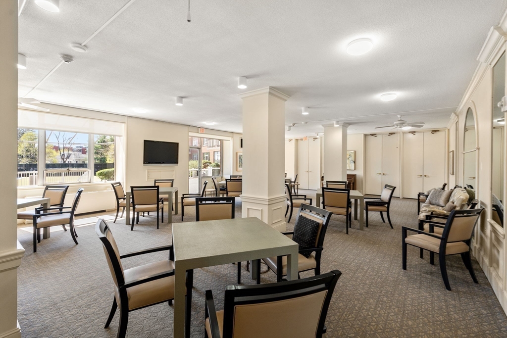 280 Boylston St # 905