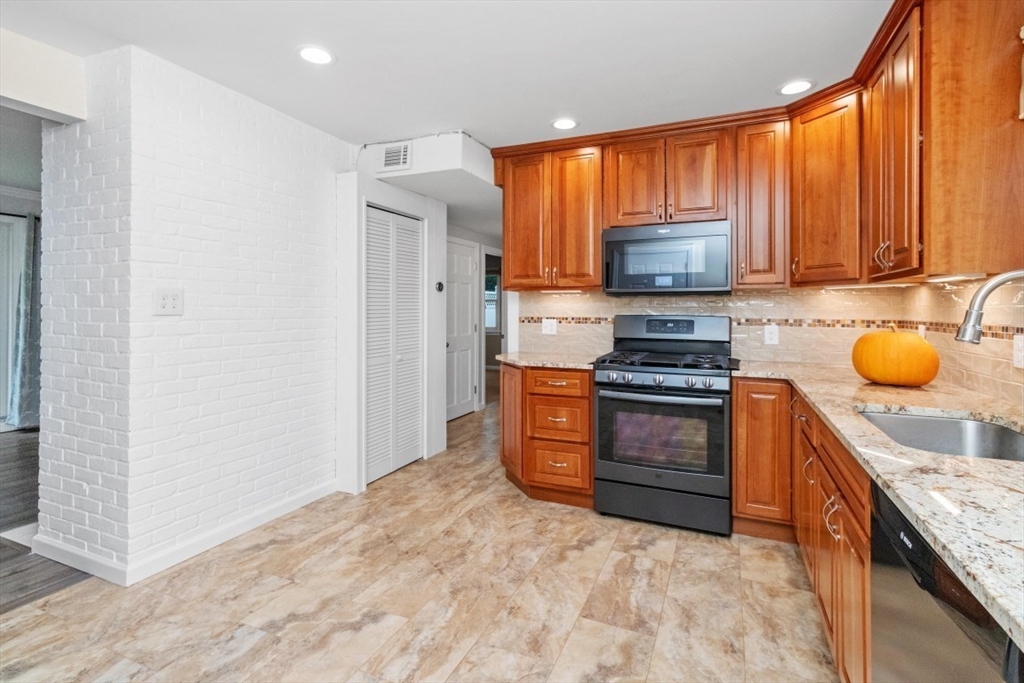 36 Porter Rd