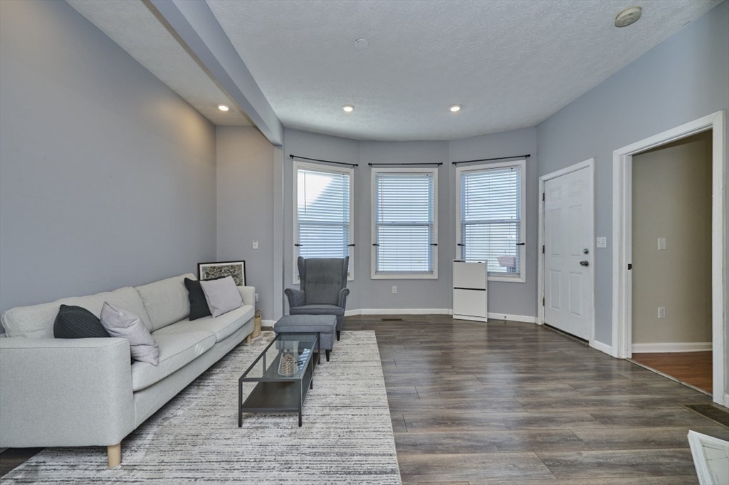 34 Greenleaf St # 34