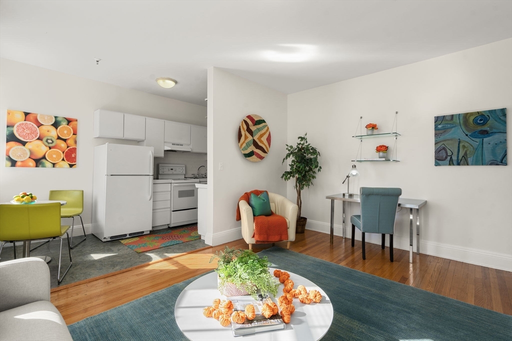 2 Sutherland Rd # 35