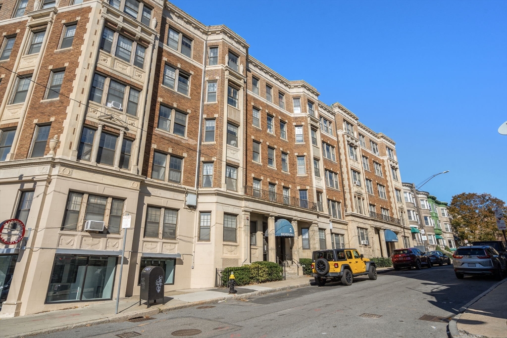 2 Sutherland Rd # 35