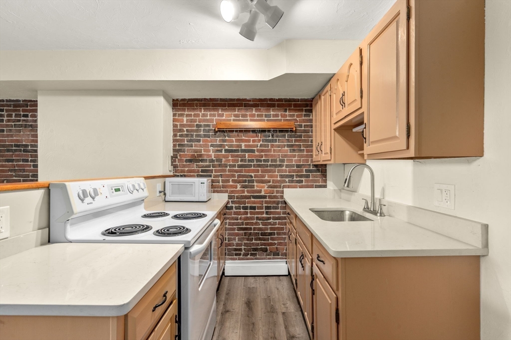 166 F St # 1