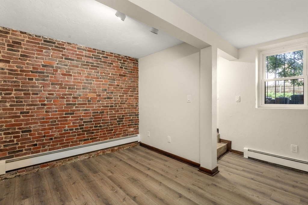 166 F St # 1