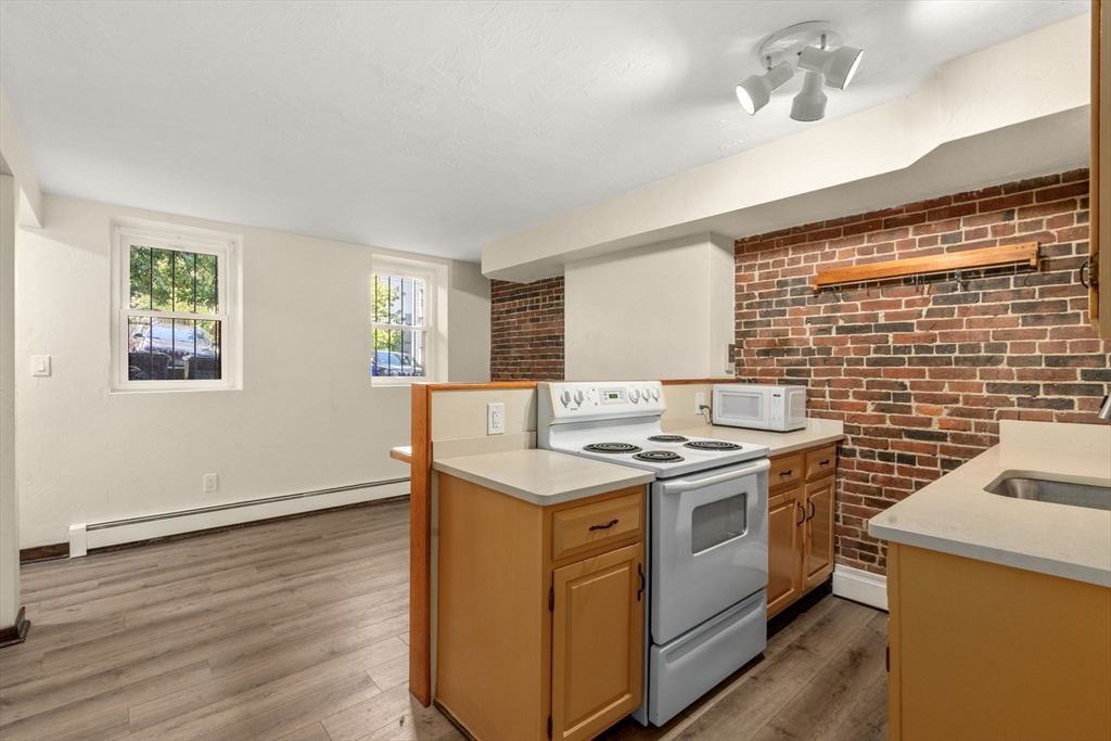 166 F St # 1