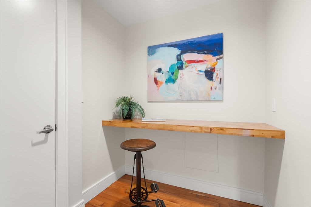 2400 Beacon St # 112