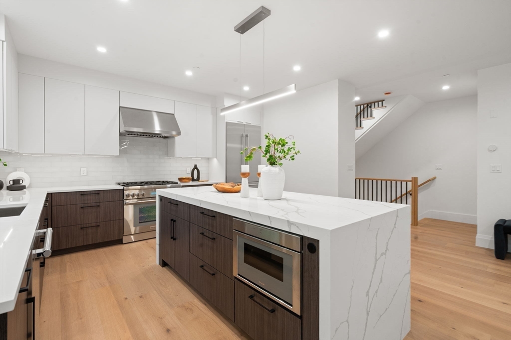 956 Walnut Street # 6