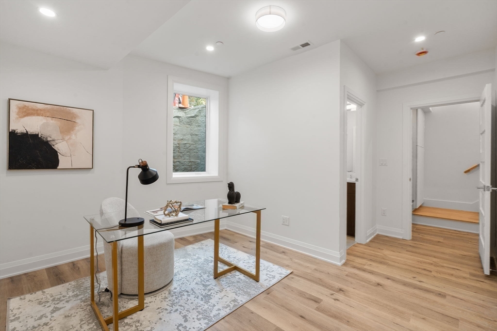 956 Walnut Street # 6