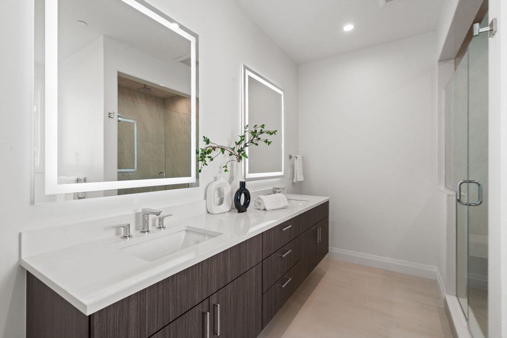 956 Walnut Street # 6