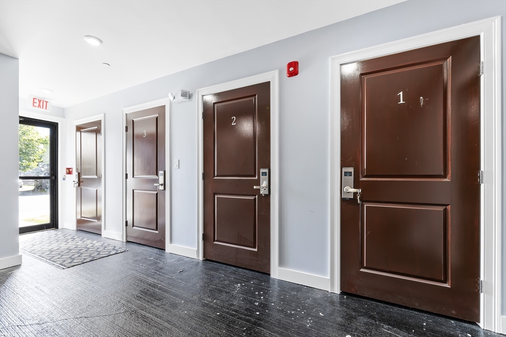 272 Lincoln Street # 103