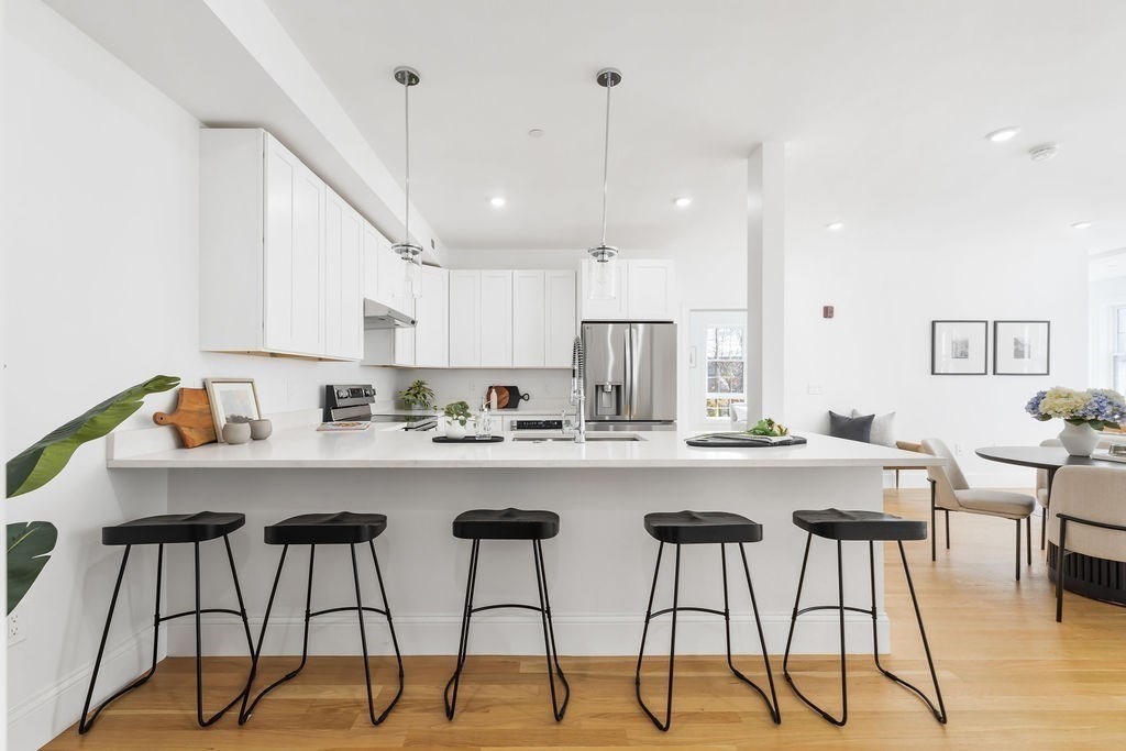 272 Lincoln Street # 103