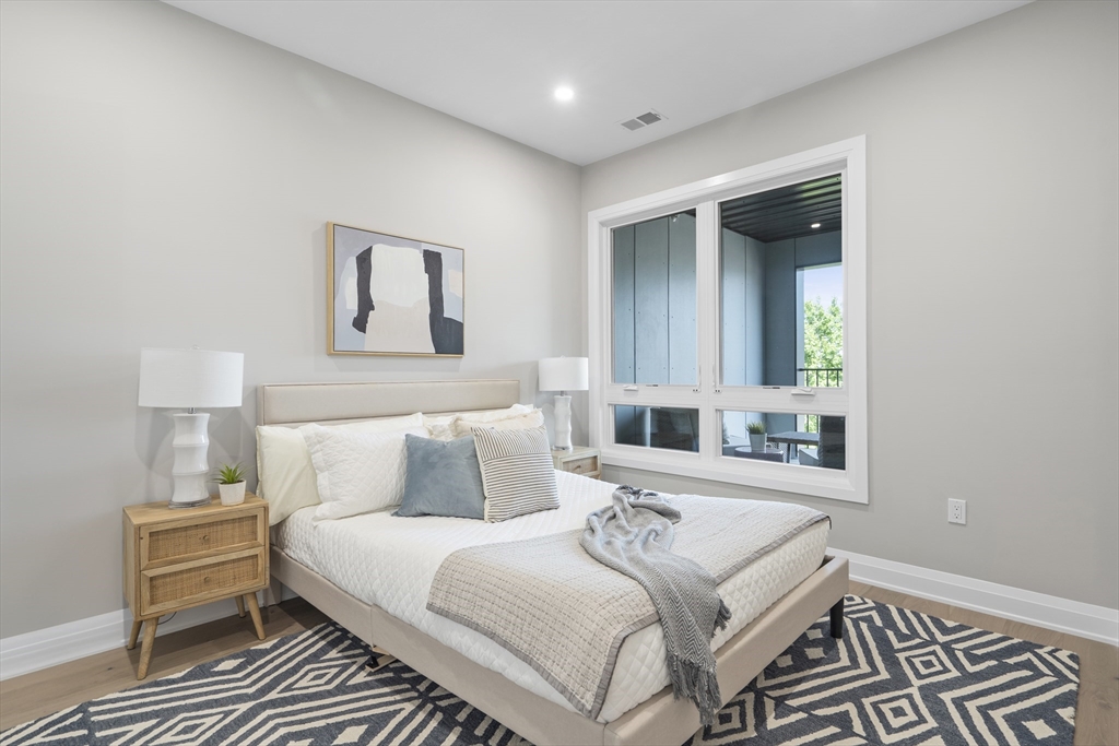 44 Ellery # 203