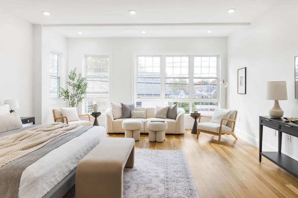 272 Lincoln Street # 104