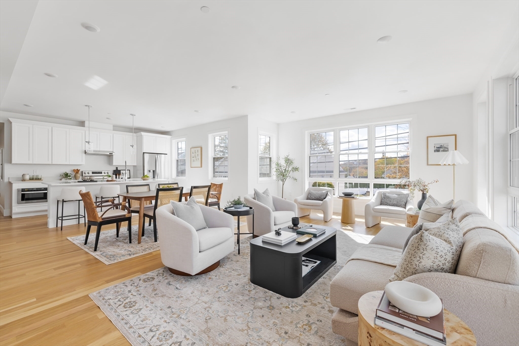 272 Lincoln Street # 104