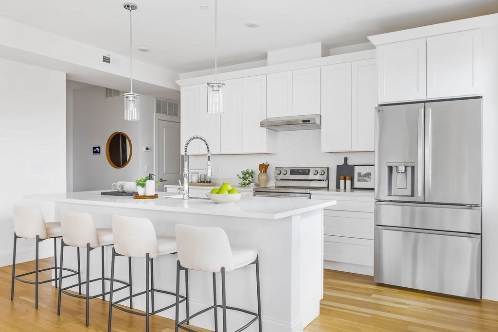 272 Lincoln Street # 104