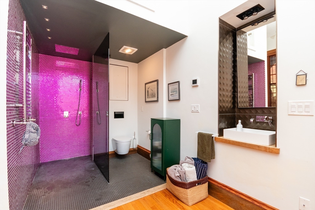 28 Seaverns Ave # 8
