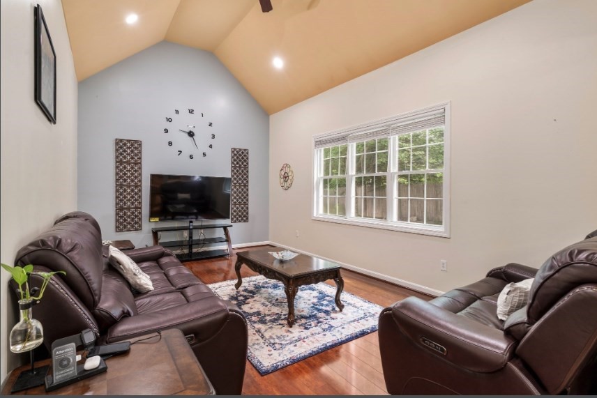 5 Equestrian Lane
