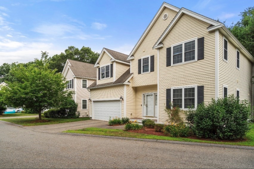 5 Equestrian Lane