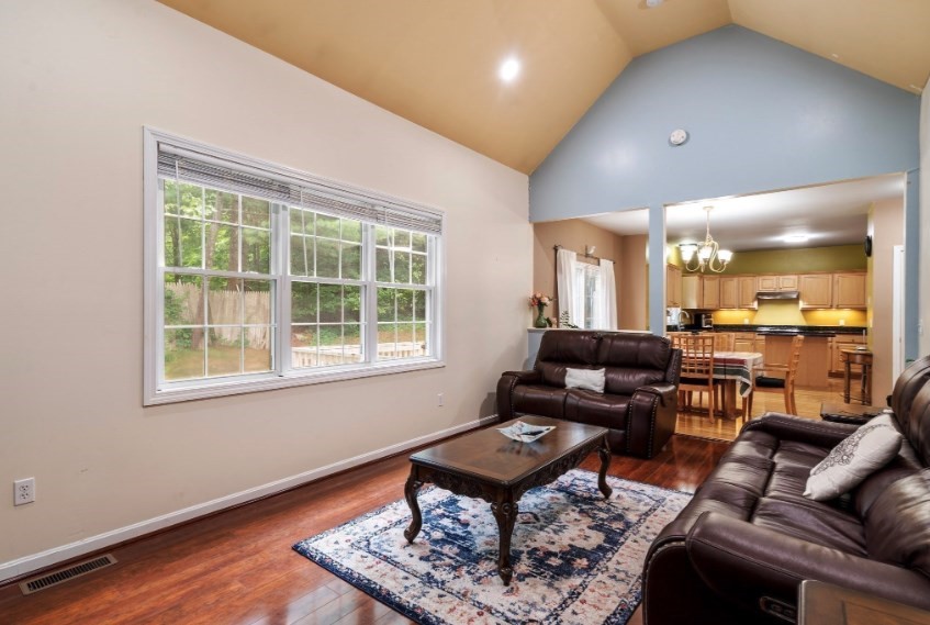 5 Equestrian Lane