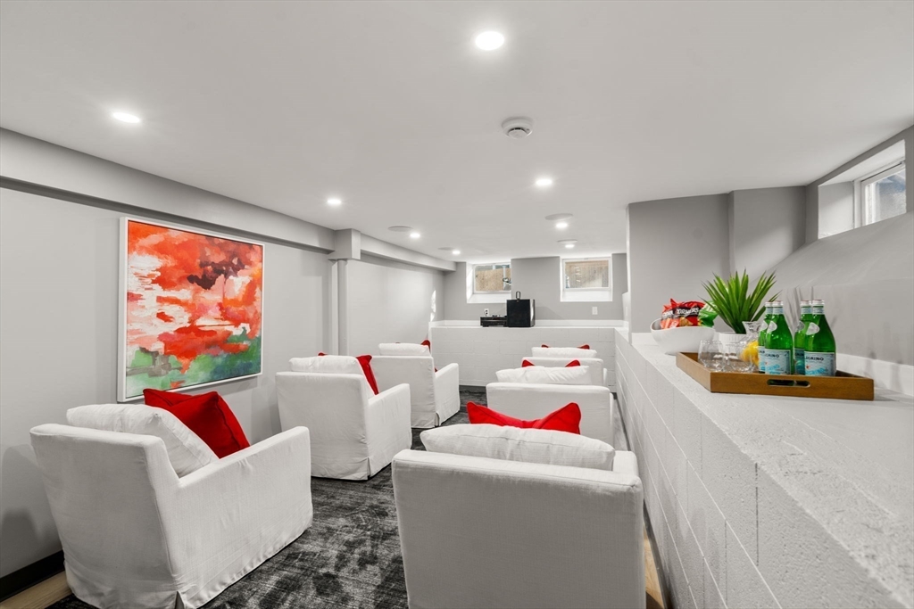 10 Washington Park Unit: Left (U2)